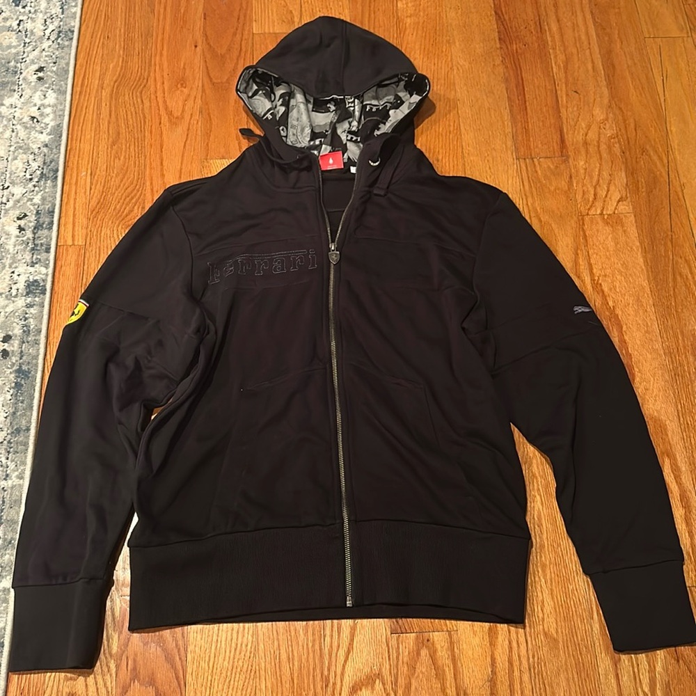Brand new never worn Mens Puma Ferrari Black Hoodie Jacket Size: Large